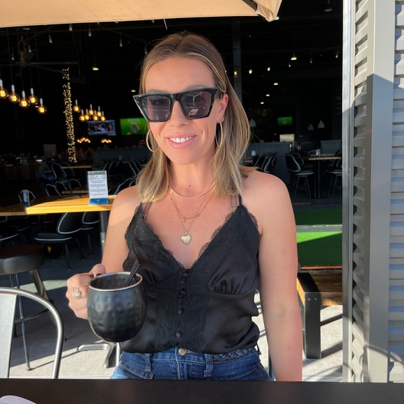 Meet your Posher, Claire - Picture 5 of 8